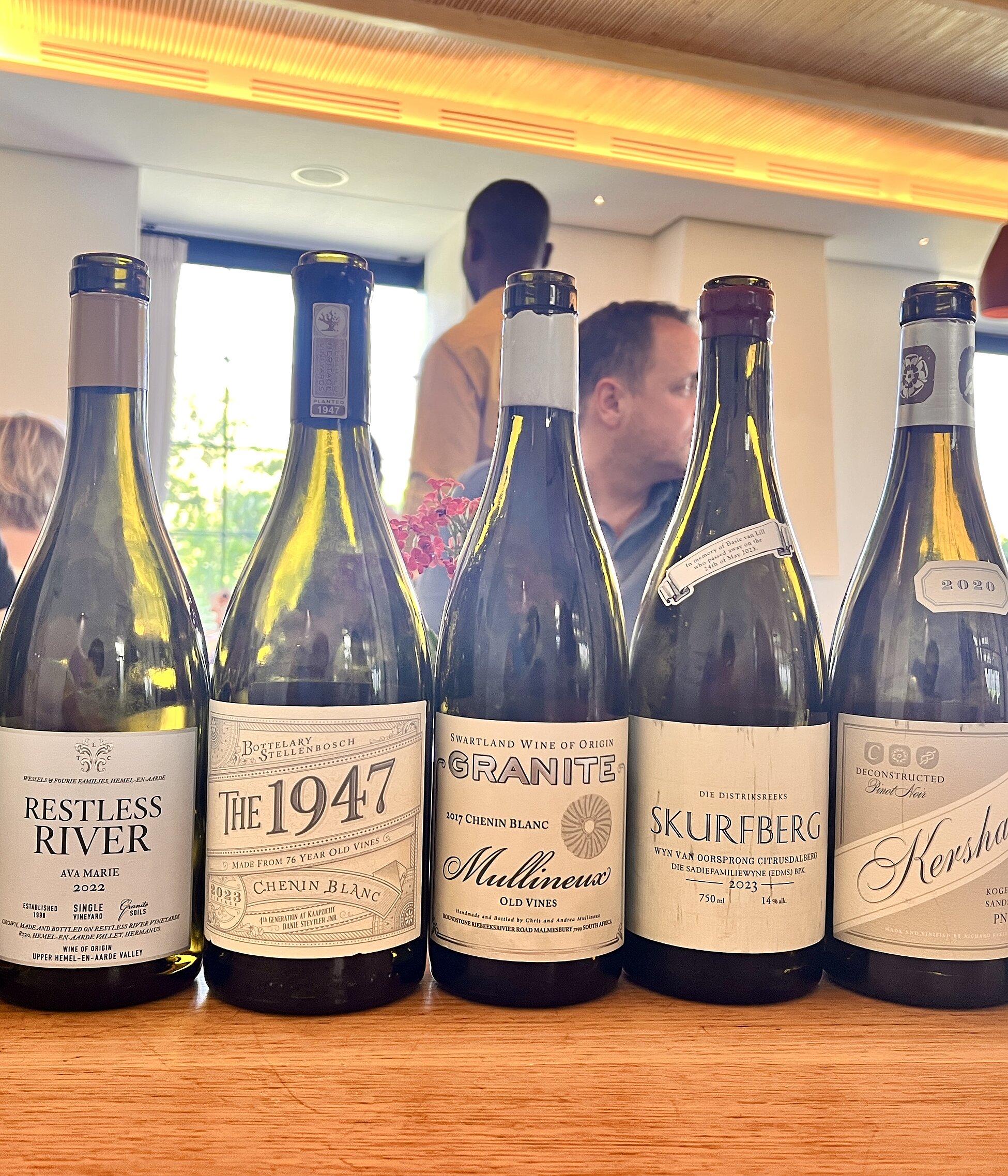 Die Weine spiegeln sehr klar das jeweilige Terroir wider. Die Weinmacher setzen auf minimale Eingriffe im Keller. 